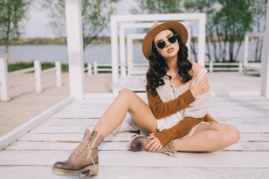 Hippi tarzı güzel model