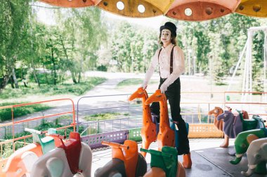 Carousel sürme pandomim