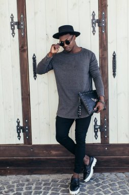 sunglasess Afrika adam