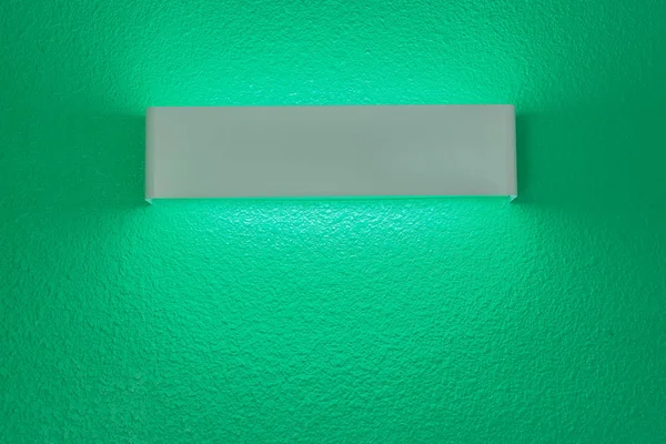 Muur lamp met lichte schaduw — Stockfoto