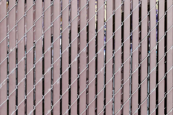 Moderna väggbeklädnad med vertikala plast och tråd för backgrou — Stockfoto