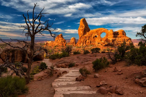 View of Turret Arch in Arches National Park, Utah, USA — Stock Photo, Image