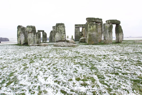Stonehenge ile kar kış
