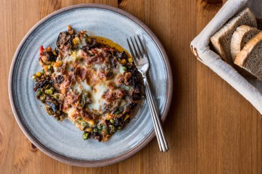 Macar kebabı / ile kıyılmış et, Macar gıda erimiş peynir bir