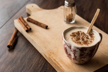 Tarçın ile Türk Salep / Noel yumurta likörü