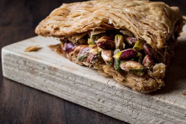 Halep tatlısı Fıstıklı / Fistikli Baklava