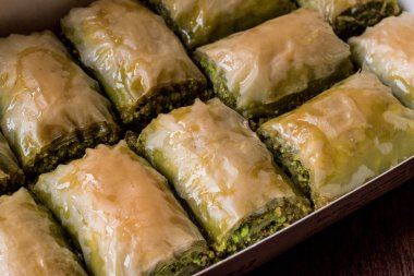 Türk Baklava kutusunda fıstıklı 