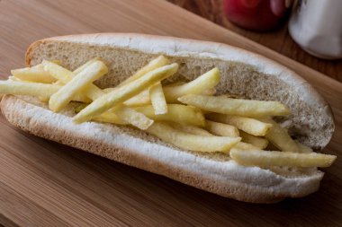 Türk Patso Burger / sandviç patates ile.