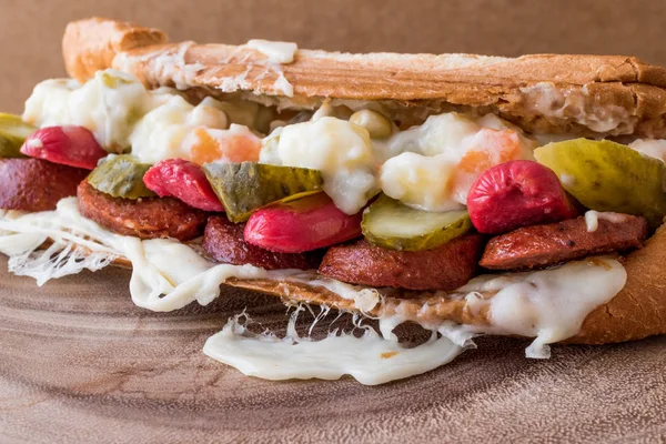 Turkish Toast Ayvalik Tostu / Sandwich with sausage, russian salad, pickle and melted cheese. — Stock Photo, Image