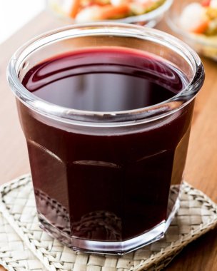 Türk Şalgam suyu ile turşu / levrek balığı haşlaması Suyu.