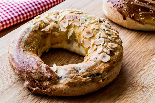 Turkish Ay coregi / Croissant with chocolate cocoa and raisin. — Stock Photo, Image