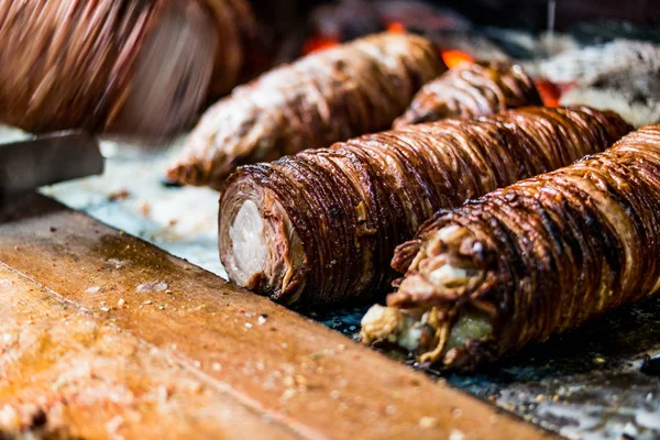 Turkish Street Food Kokorec made with sheep bowel cooked in wood fired oven — Stock Photo, Image