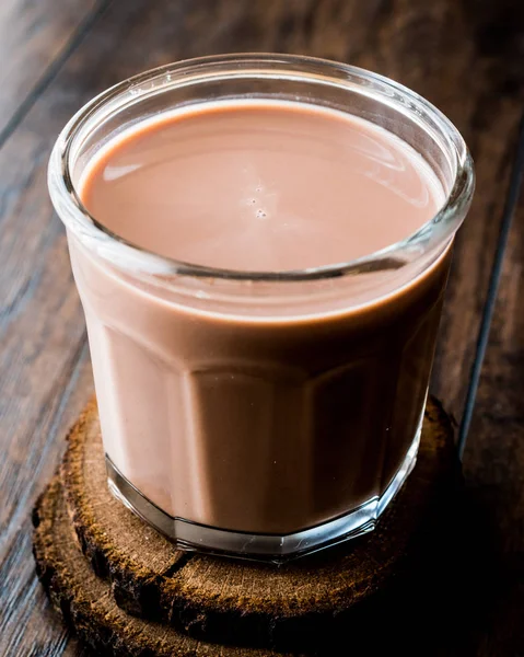 Bicchiere di latte al cioccolato — Foto Stock