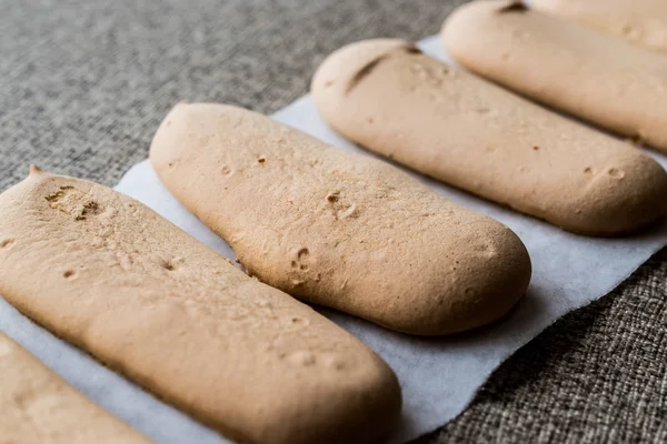 Печенье Ladyfinger или Savayer Cookies . — стоковое фото