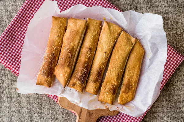 Palitos de pan de queso con ajo . —  Fotos de Stock