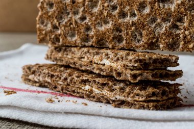 Crispbread peynir ve susam (ücretsiz gluten)