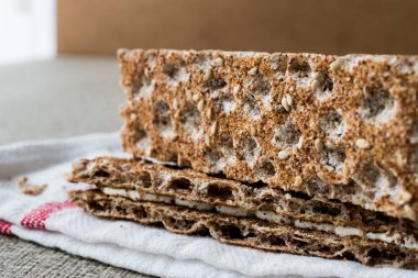 Crispbread peynir ve susam (ücretsiz gluten)