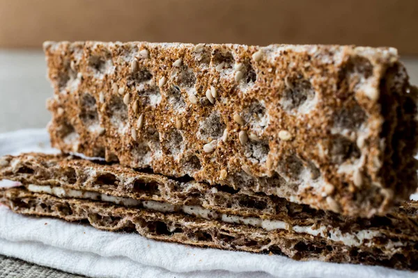 Crispbread peynir ve susam (ücretsiz gluten)