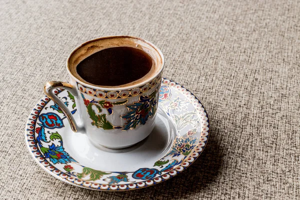 Turkiskt kaffe i osmanska cup — Stockfoto