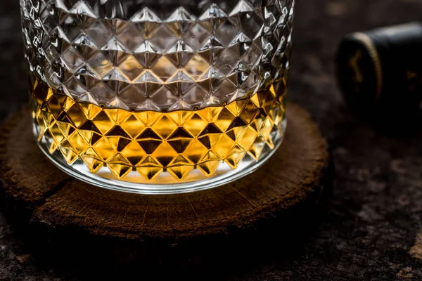 Whiskey in kristalglas — Stockfoto