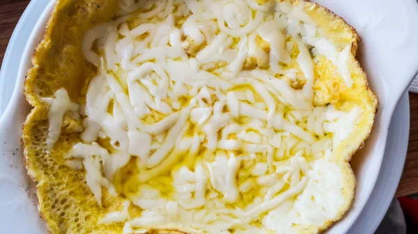 Türk Anadolu ya da peynirli omlet.