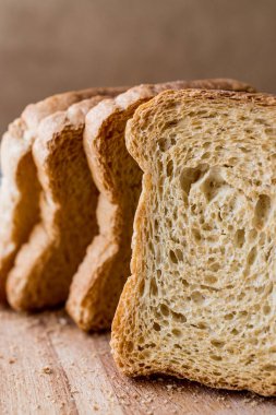 Bebeğim Vitamin ile ekmek / kızarmış tost ekmek.