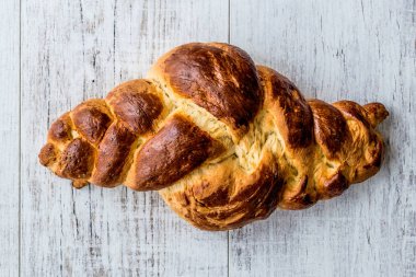 Tatlı ekmek örgülü / Paskalya Coregi veya Challah ekmek Şabat için