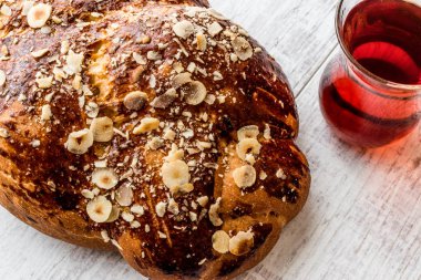 Tatlı ekmek örgülü / Paskalya Coregi veya Challah ekmek Şabat için