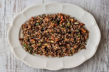Kinoa Tabbule salatası 