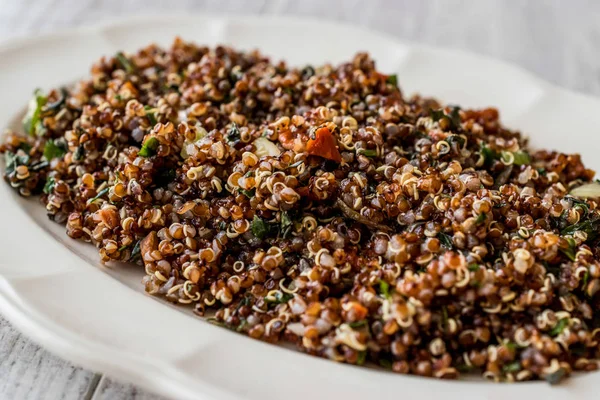 Kinoa Tabbule salatası 