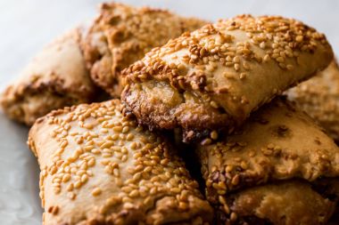Tahini ve Susam ve Tahinli Corek 'li hamur işleri