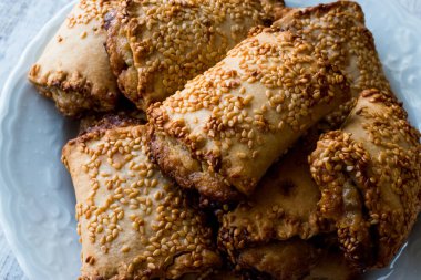 Tahini ve Susam ve Tahinli Corek 'li hamur işleri