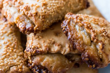 Tahini ve Susam ve Tahinli Corek 'li hamur işleri