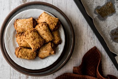 Tahini ve Susam ve Tahinli Corek 'li hamur işleri