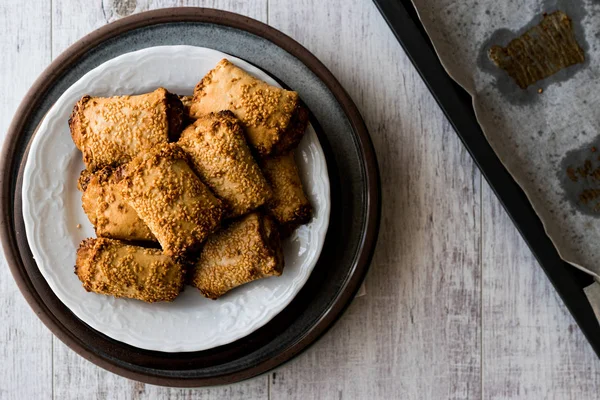 Tahini ve Susam ve Tahinli Corek 'li hamur işleri