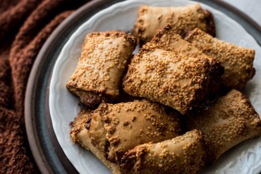 Tahini ve Susam ve Tahinli Corek 'li hamur işleri
