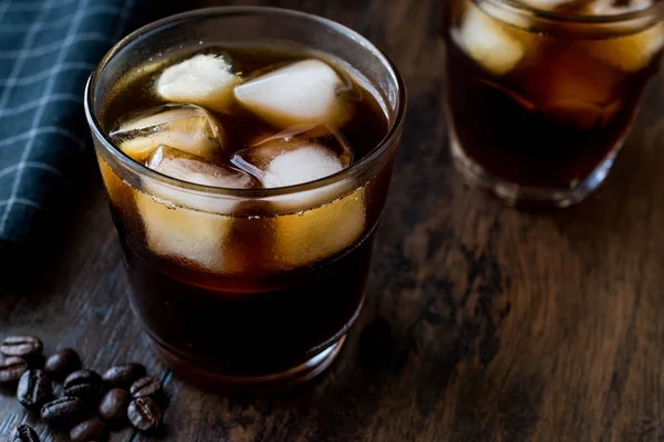Hideg sört, kávé, jég vagy jeges kávé. — Stock Fotó