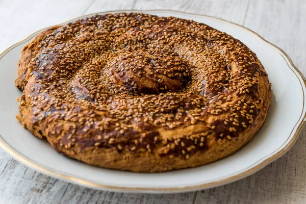 Tahin ve susam ile Türk hamur işleri / pizza çekirdek