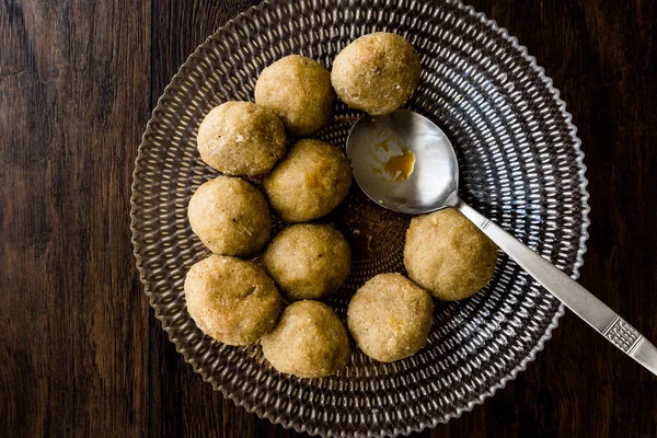 icli köfte / haşlanmış İçli köfte / Quibe tereyağlı sos