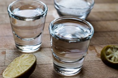 Mezcal tekila limon ve tuz