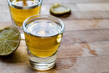 Mezcal tekila limon ve tuz