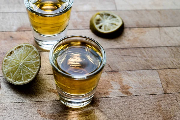 Mezcal tekila limon ve tuz