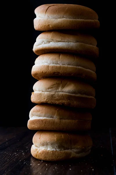 Pila de panecillos de hamburguesas o pan . —  Fotos de Stock