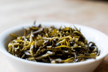 Zahter / salamura bitki kekik / zeytinci