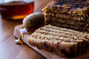 Tatlım kek ceviz ve karamel krem. 