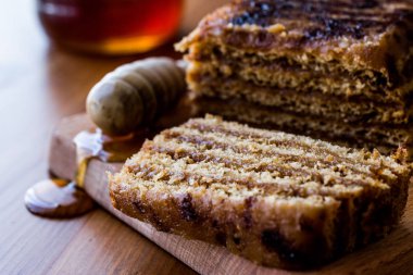 Tatlım kek ceviz ve karamel krem. 