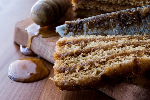 Tatlım kek ceviz ve karamel krem. 