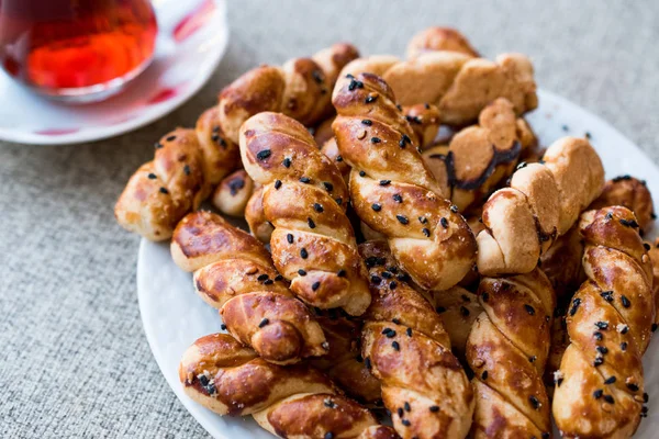 Türk tuzlu kurabiye çay / Burgu Kurabiye