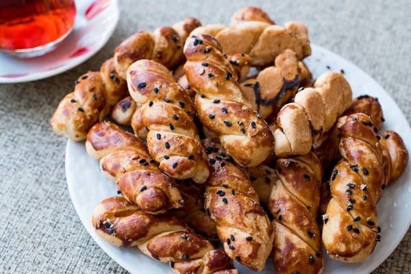 Türk tuzlu kurabiye çay / Burgu Kurabiye