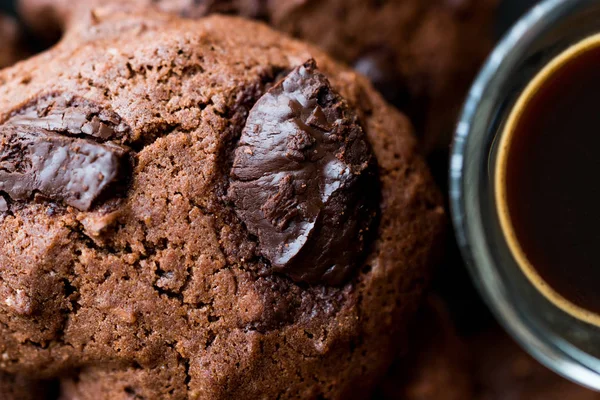 Brownie Chocolate Cookies com café expresso — Fotografia de Stock